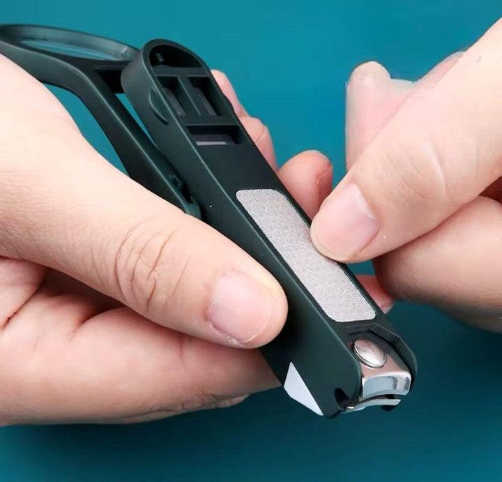 Nagelknipser mit Vergrößerung &amp; integrierter Feile – ClipGuard Pro für sichere Präzision | Ergonomischer Griff | Für dicke &amp; feine Nägel