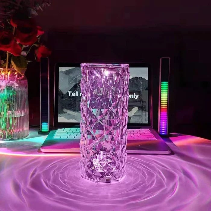Crystal table lamp 3D diamond effect | 16 RGB colors with remote control | Touch dimmable | USB + wireless for ambient light