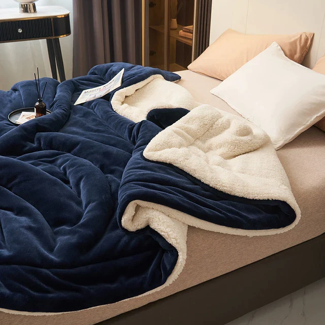 Fleece Decke warm | Weiche Flanell-Kuscheldecke in 4 Größen für Sofa, Bett und gemütliche Abende | Maschinenwaschbar
