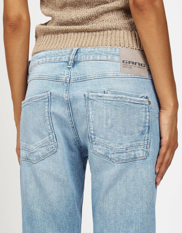 Jeanshose | Boyfriend Fit mit Mid Waist, Cropped Länge und Destroyed-Look