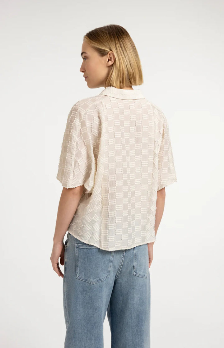 Damen Bluse | Jacquard-Bluse mit kurzen weiten Ärmeln, Kragen und lockerer Passform