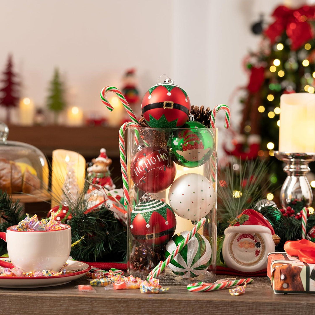 Weihnachtskugeln 12er Set 8 cm bruchsicher | Christbaumkugeln in Rot, Grün und Weiß mit 6 Designs und Aufhängeschnur für innen und außen
