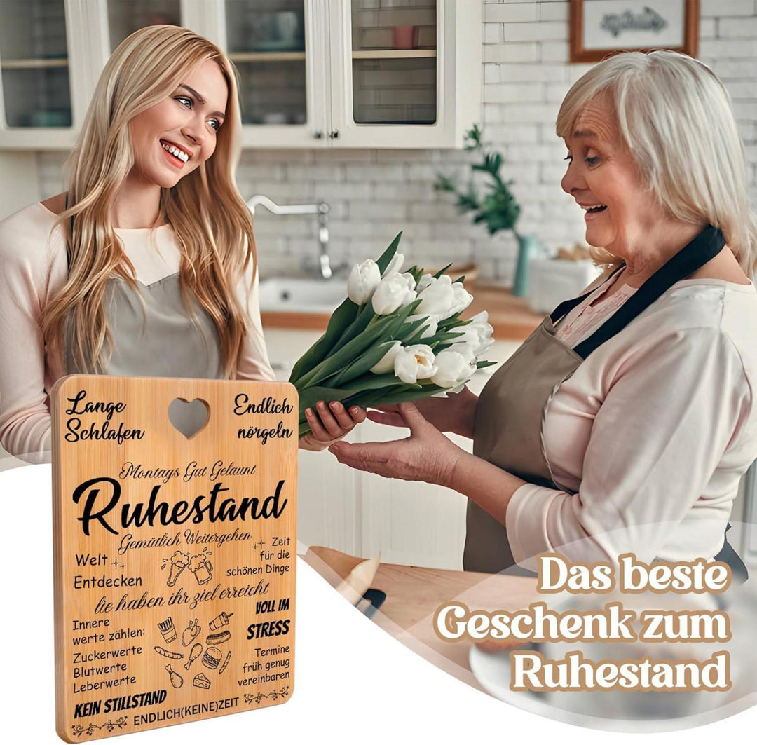 Ruhestand Geschenk Schneidebrett | Graviertes Bambusbrett mit Spruch und Tragegriff als Abschiedsgeschenk für Kollegen und Familie