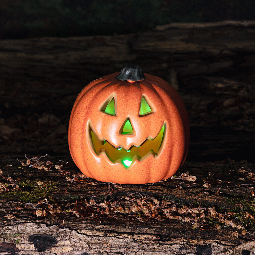 Halloween LED Kürbis | Beleuchteter Deko-Kürbis mit grün leuchtendem Gesicht für Tisch-, Fenster- und Partydekoration