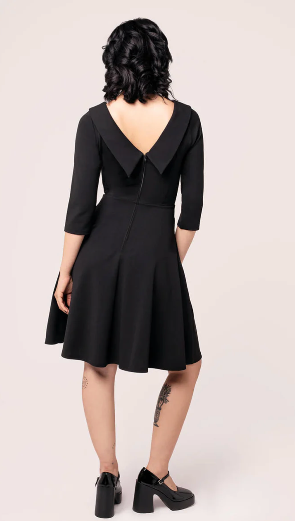 Damen Swingkleid | Elegantes Retro-Kleid mit tiefem Rückenausschnitt, Rundhals, Dreiviertelärmeln und schwingendem Rock