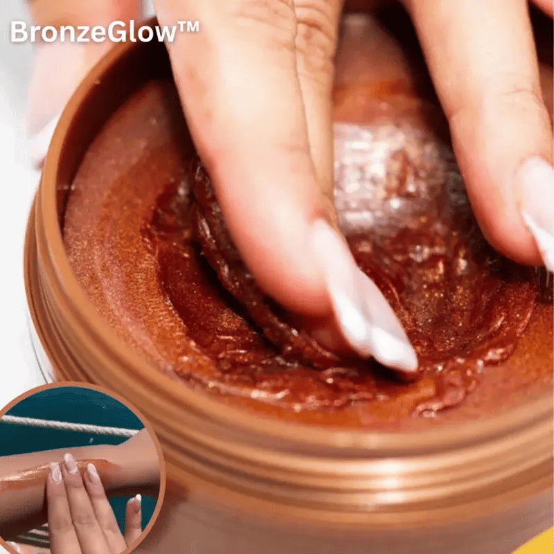 Tanning booster gel with gold shimmer | Instant color boost + nourishing plant oils | Vegan, sulfate/paraben-free | For all skin tones