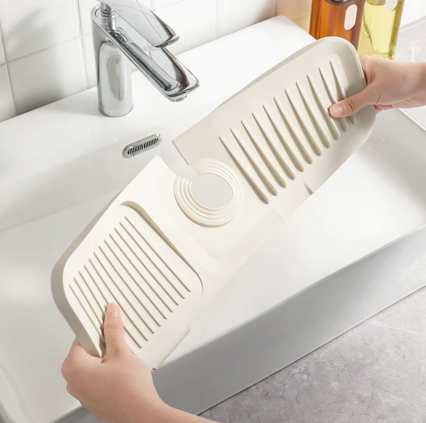 Selbstentwässernde Silikon-Spülbeckenmatte | Rutschfeste Abtropfmatte für Spüle &amp; Wasserhahn | Faltbar 38 × 28 cm