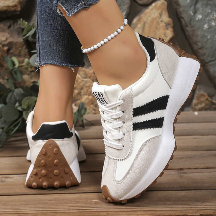 Unisex sneakers in retro look | Comfortable everyday shoes with grippy sole | Easy to combine | Sizes (according to selection)