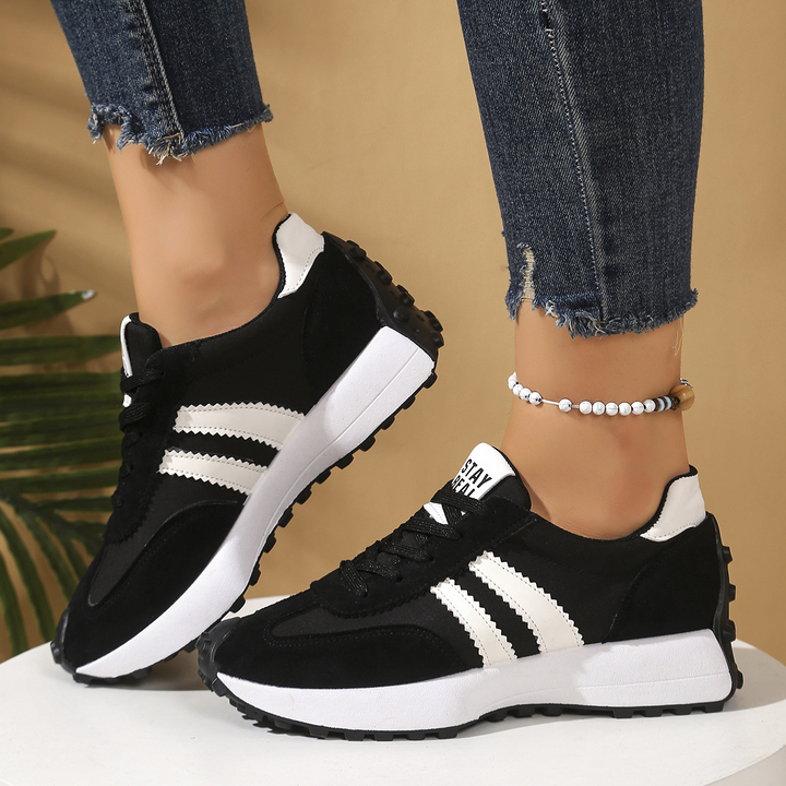 Unisex sneakers in retro look | Comfortable everyday shoes with grippy sole | Easy to combine | Sizes (according to selection)