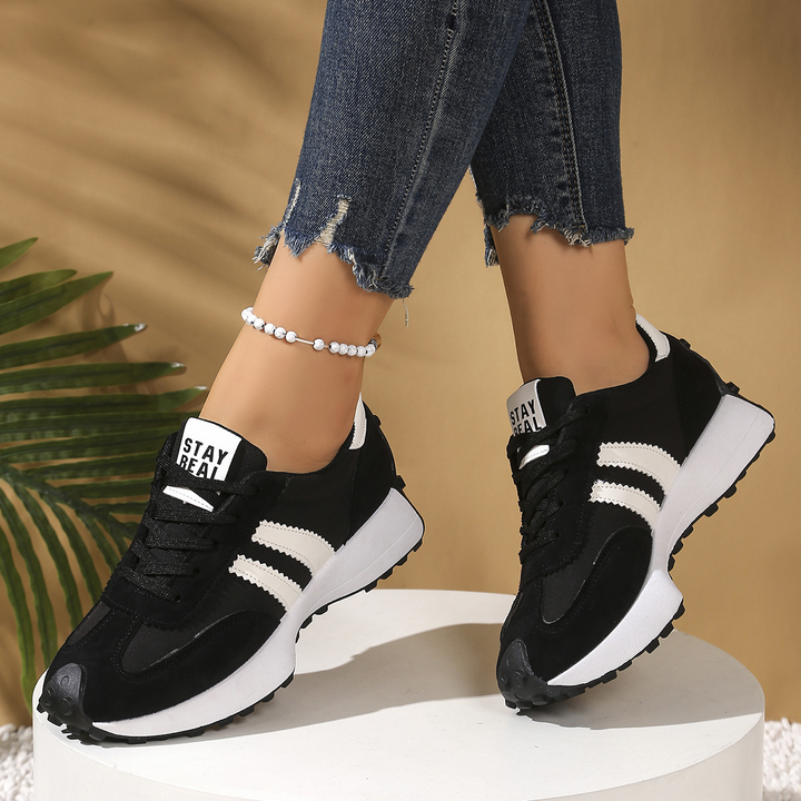 Unisex sneakers in retro look | Comfortable everyday shoes with grippy sole | Easy to combine | Sizes (according to selection)