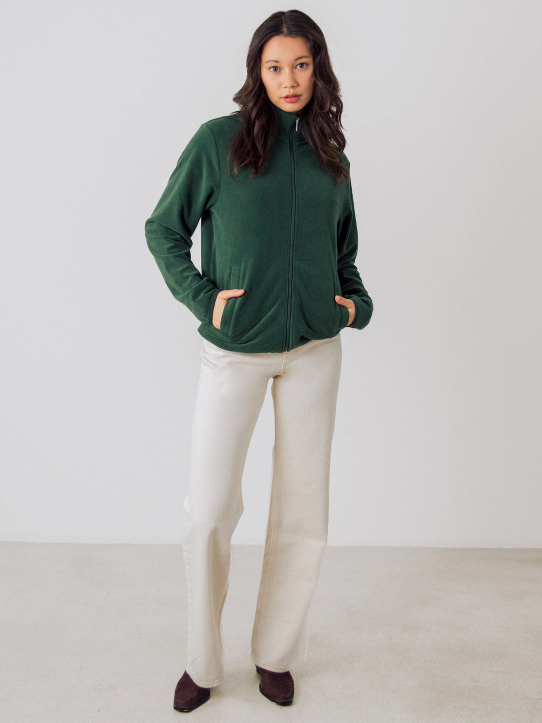 Damen Fleecejacke mit Reißverschluss | Weiche Stretch-Jacke mit lockerer Passform in Waldgrün für Alltag und Layering