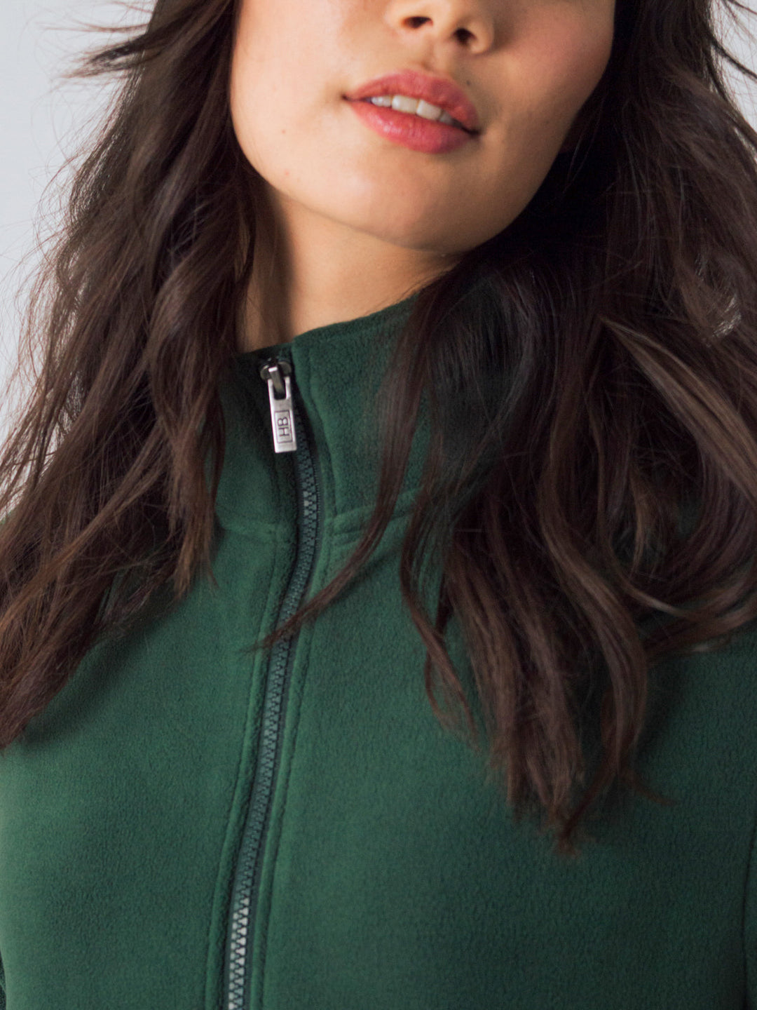 Damen Fleecejacke mit Reißverschluss | Weiche Stretch-Jacke mit lockerer Passform in Waldgrün für Alltag und Layering