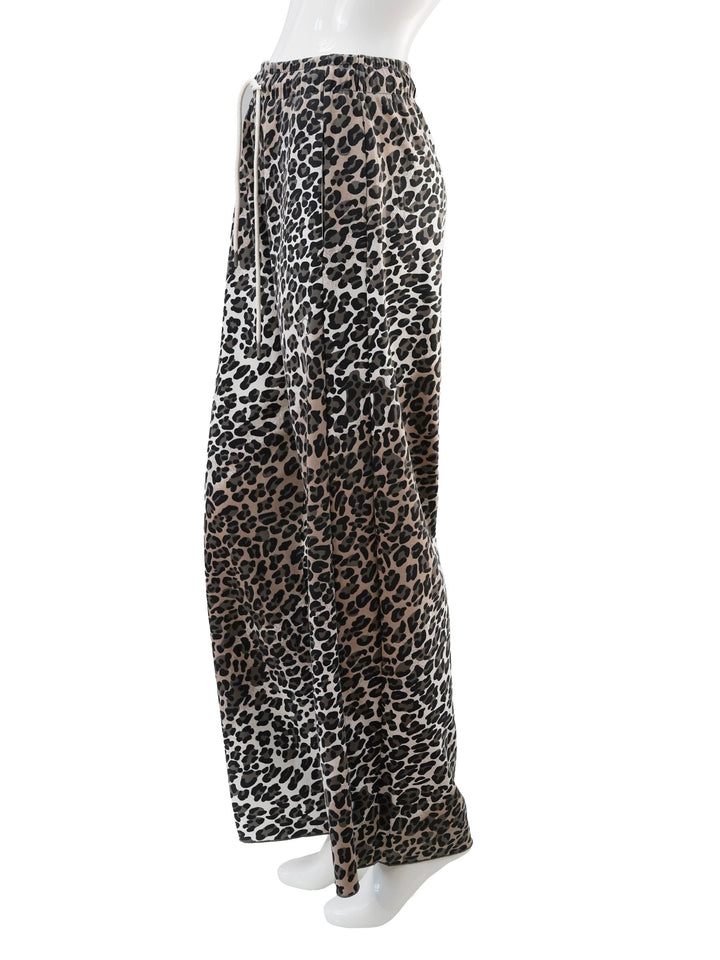 Damen Jogginghose | Leo-Print Joggpant mit weichem Stretch-Material und lockerem Schnitt