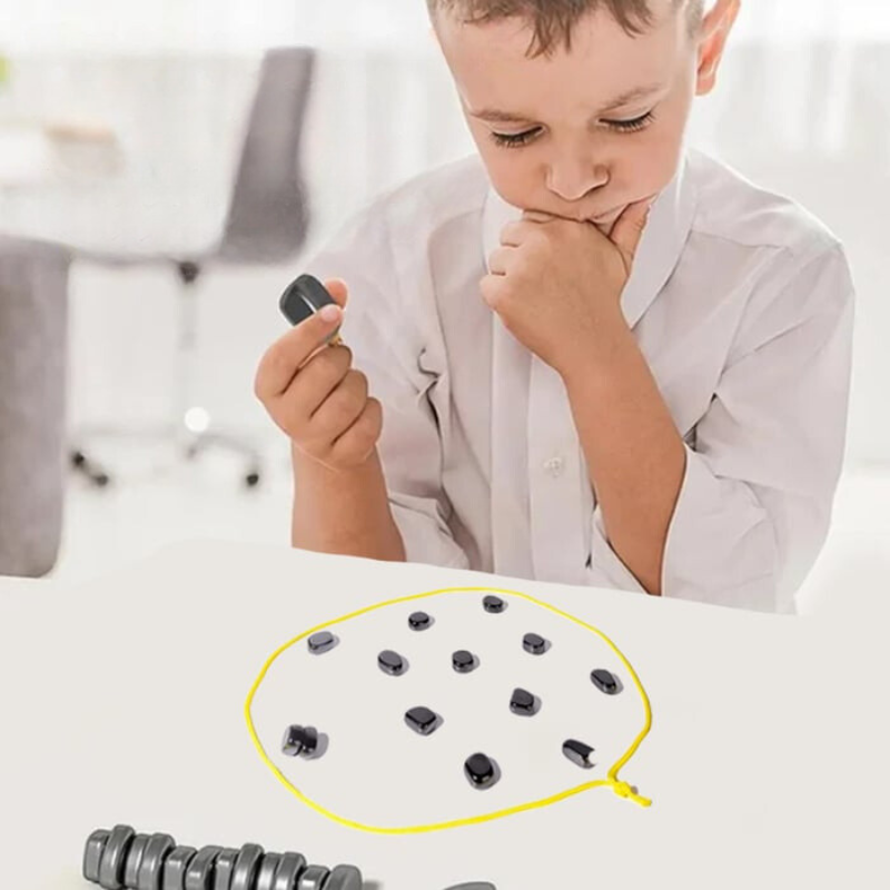 Magnetic travel chess – foldable chess set for on the go | Non-slip pieces | For kids &amp; adults