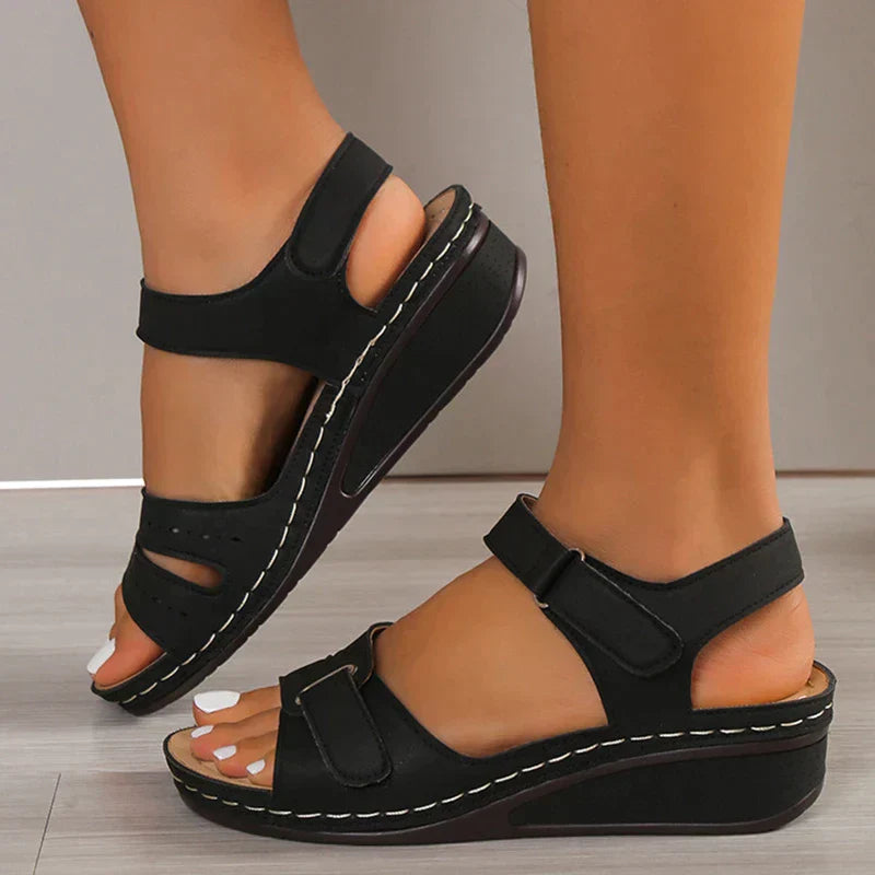 CALLIE - Ortopedické elegantné sandále