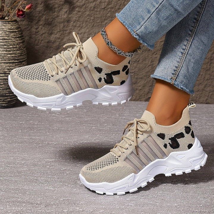 Damen Orthopädie-Sneaker mit breiter Zehenbox | Leichtes Mesh &amp; stoßdämpfende Sohle | Rutschfest für Alltag &amp; lange Wege