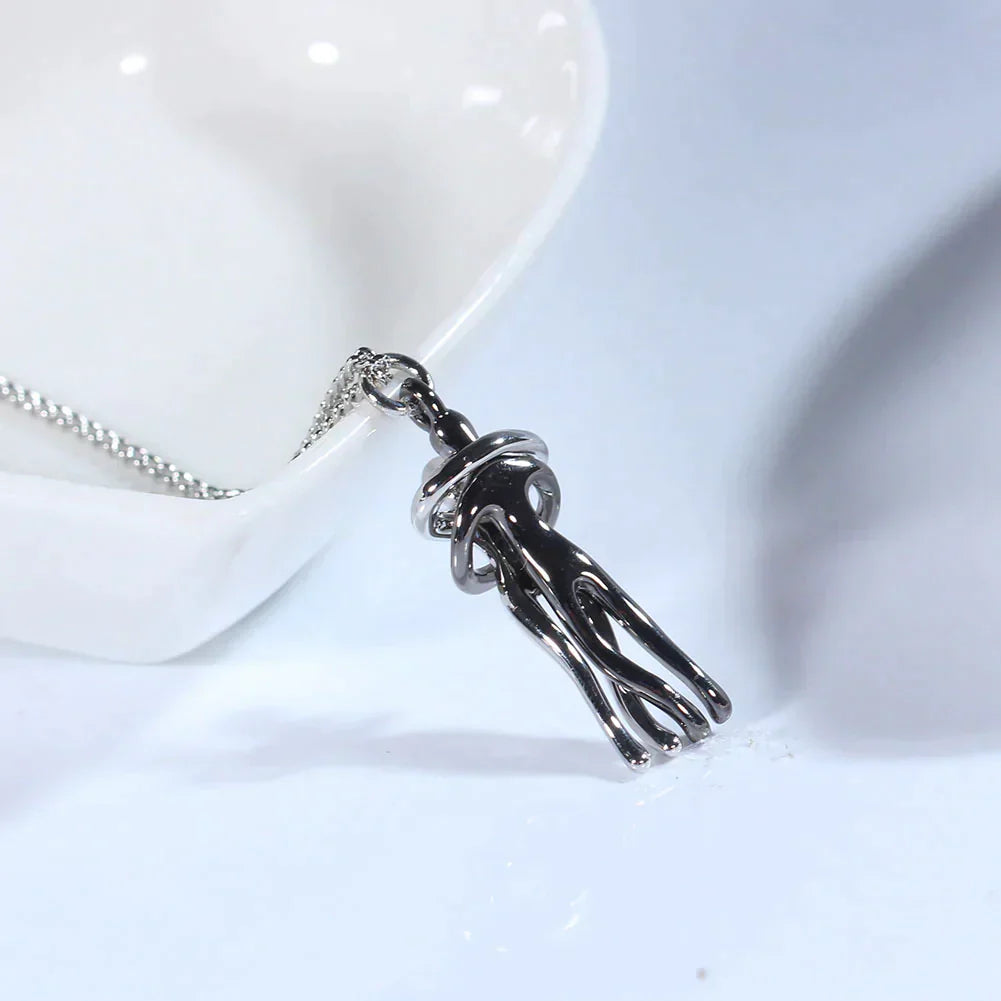 Umarmungs-Herz Anhänger Kette | Edelstahlkette mit Messing-Anhänger | Symbol für Liebe &amp; Verbundenheit | Geschenkidee