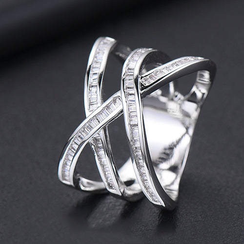Damen Ring mit Cubic Zirkonia | Eleganter Stapelring im Luxus-Design | Funkelnder Statement- &amp; Verlobungsring