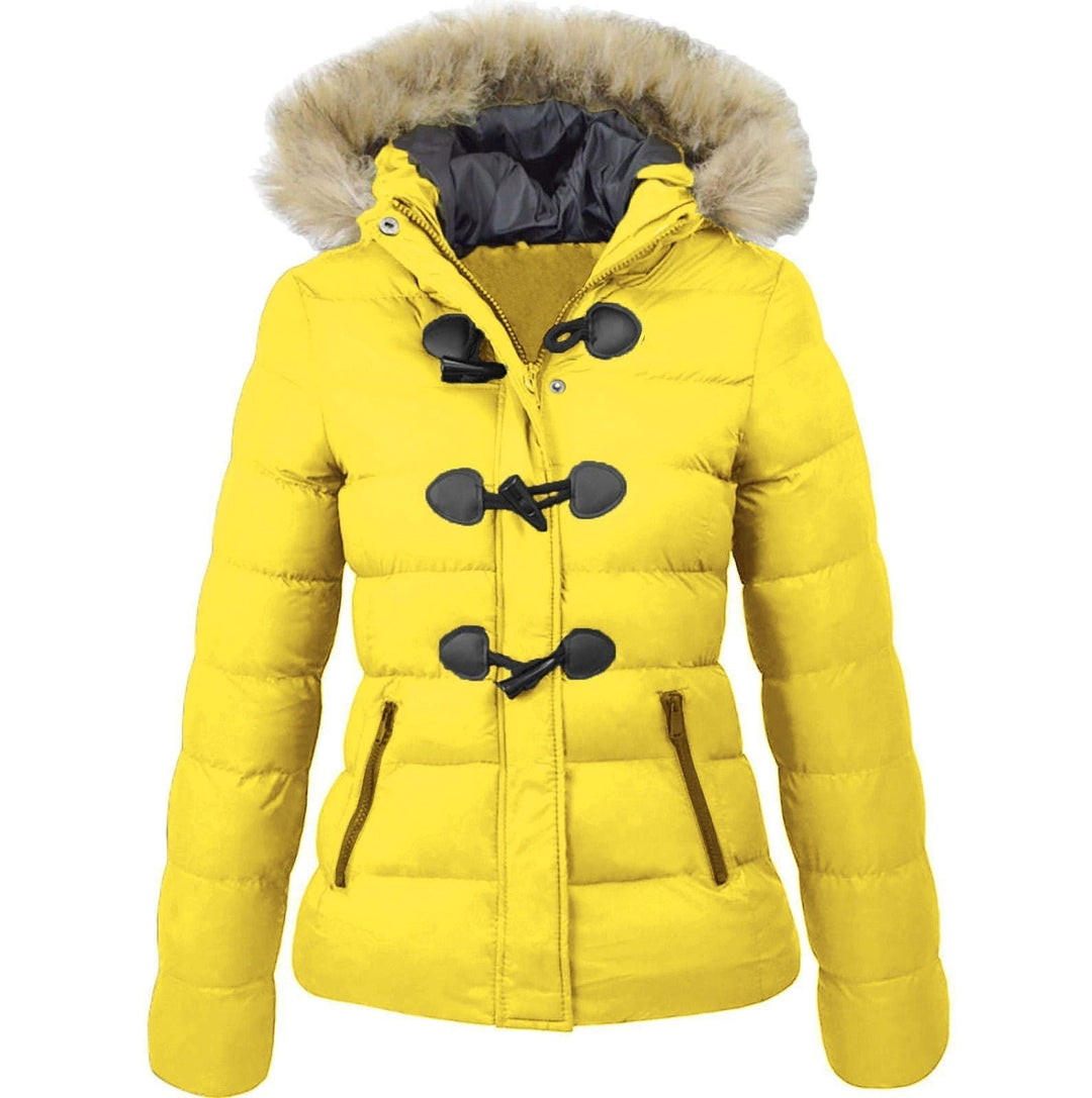 Damen Steppjacke mit Kunstfellkapuze | Warm gefütterte Winterjacke mit Knebelknöpfen, hohem Kragen und taillierter Passform