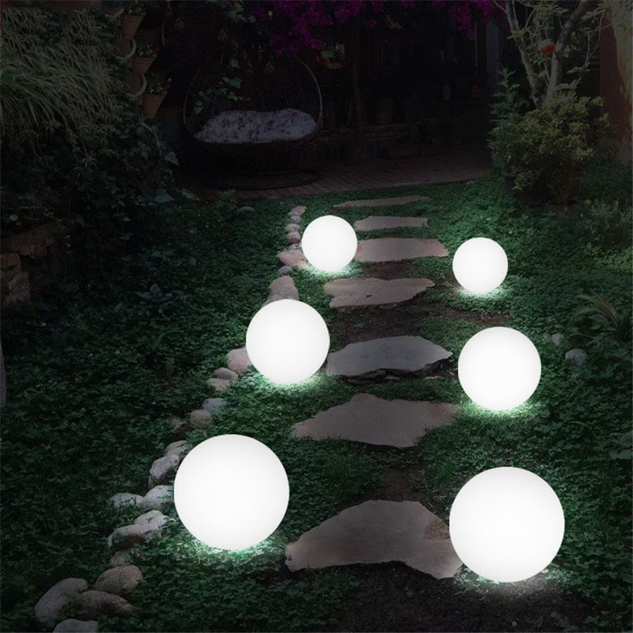 GlowHaven - LED-puutarhapallovalo