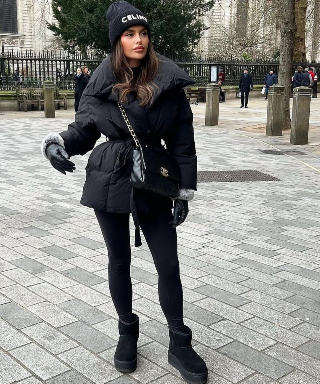 Damen Winterjacke | Kurze Steppjacke mit Gürtel &amp; warmem Futter
