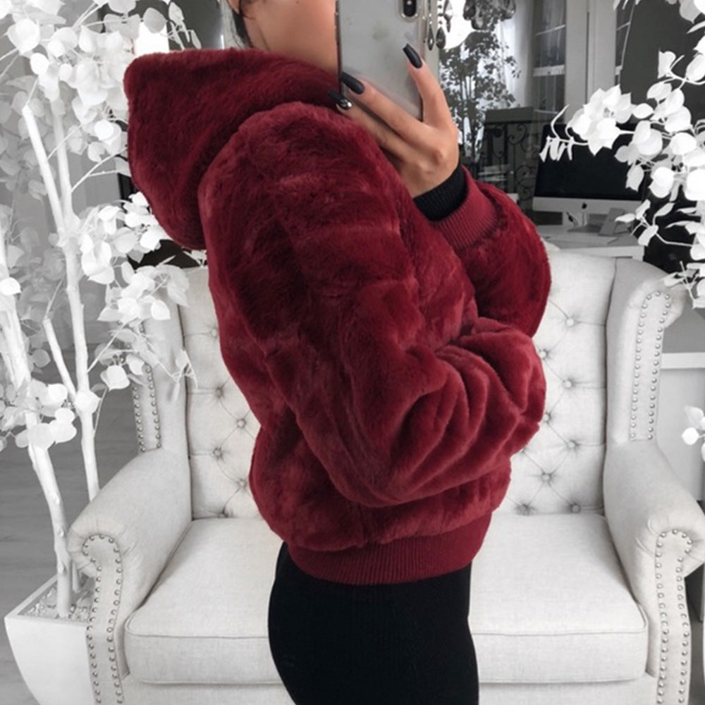 Damen Kunstfelljacke mit Kapuze | Flauschige Winterjacke mit Reißverschluss, Kapuzenbesatz, Rippbündchen und Fronttaschen
