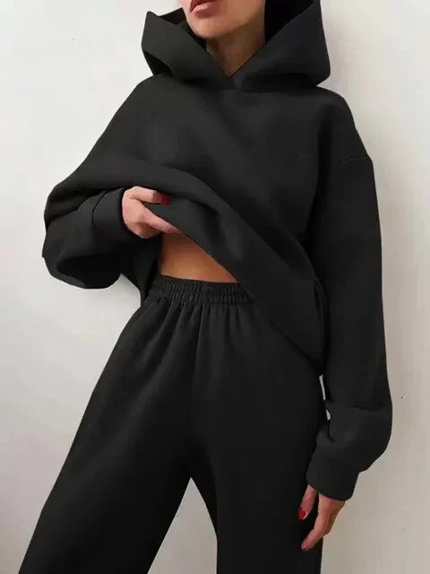 Damen Jogginganzug mit Kapuzenpullover | Zweiteiliges Freizeit-Set mit Jogginghose | Bequemer Alltagslook