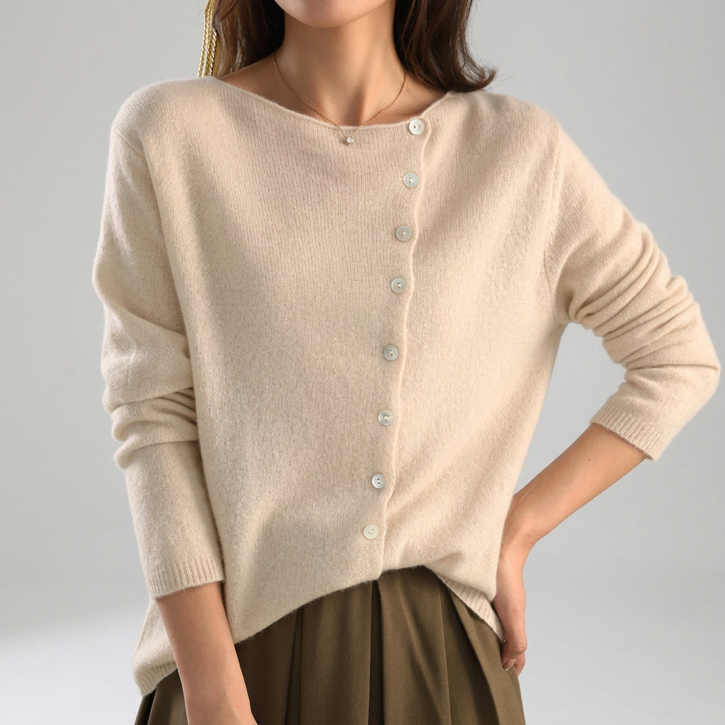 Damen Strickjacke aus weichem Feinstrick | Femininer Cardigan mit leichtem Tragegefühl für Herbst, Alltag und elegante Anlässe