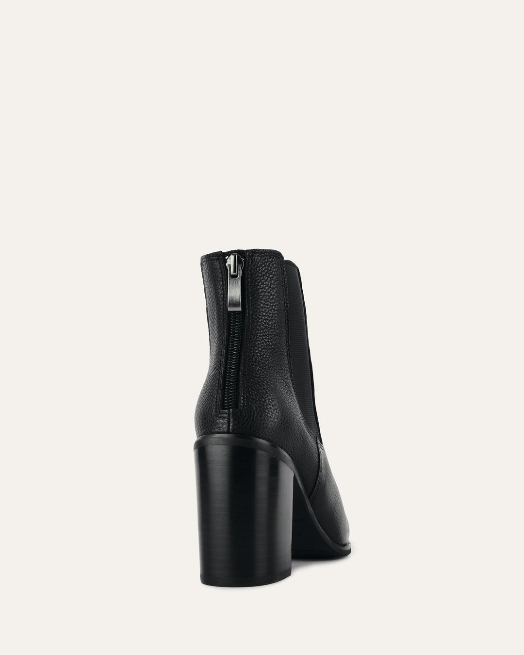 Stiefeletten aus Leder | Hochgeschnitten mit 9 cm Blockabsatz und spitzer Schuhspitze