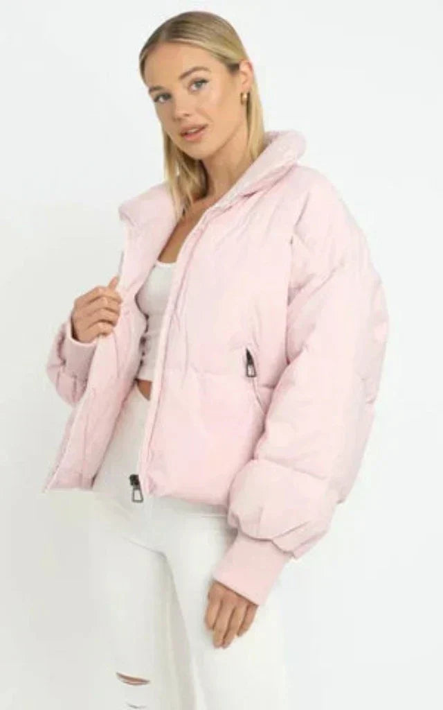 Damen Pufferjacke | Leichte Steppjacke mit tailliertem Schnitt, wärmender Fütterung und praktischen Taschen für Alltag und Freizeit