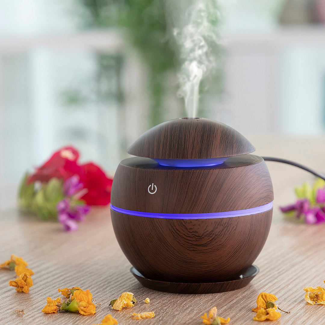 Mini Aroma Diffusor | 130 ml Ultraschall-Duftdiffusor mit LED-Licht und USB-Anschluss
