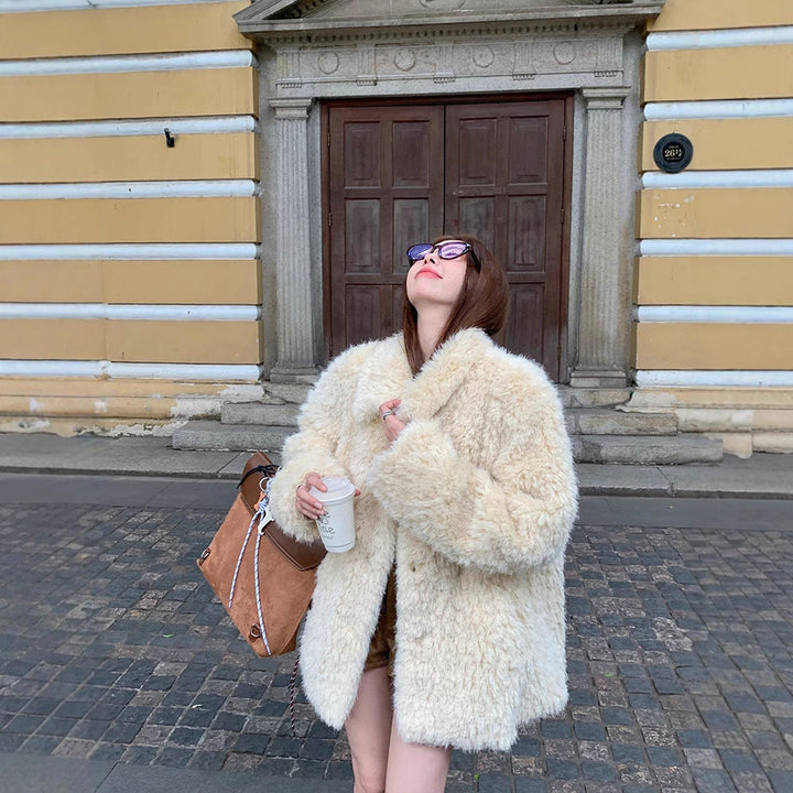 Damen Kunstfellmantel Oversize mit Teddy-Optik | Flauschiger Wintermantel mit Stehkragen und tiefen Eingrifftaschen für kalte Tage