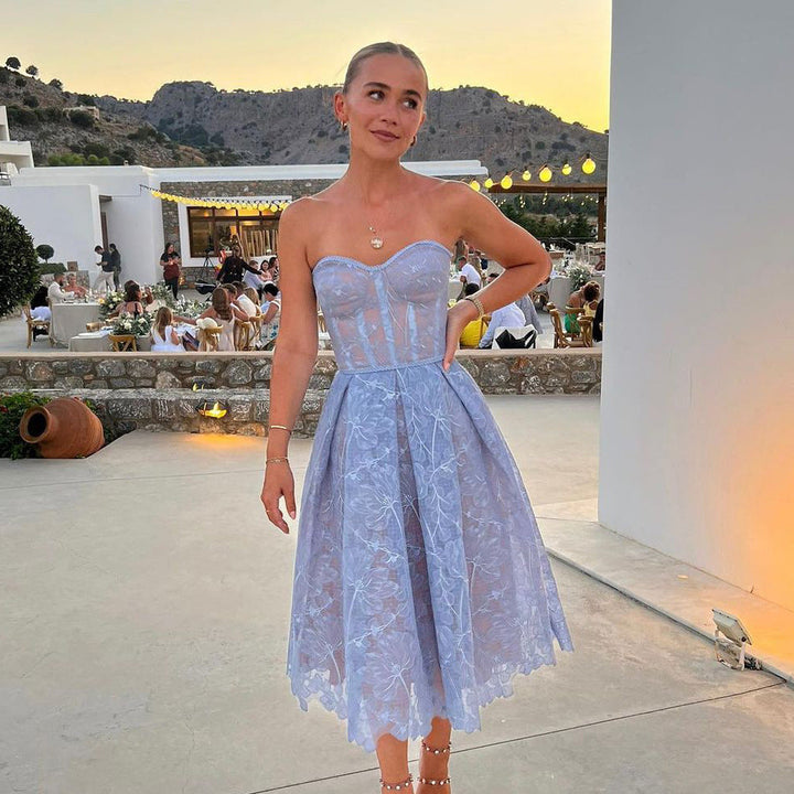 Vestito midi con top corsetto in pizzo e satin | Vestibilità sagomata e silhouette elegante | Festivo per serate, eventi e occasioni speciali