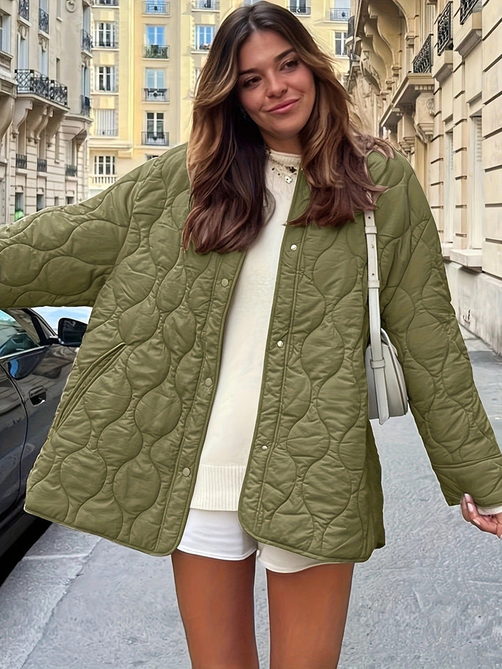 Damen Steppjacke mit großen Taschen | Lockere Übergangsjacke mit Rundhalsausschnitt und weichem Tragegefühl für Alltag und Freizeit