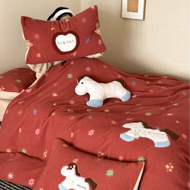 Mikrofaser-Fleece Bettwäsche-Set | Flauschige Bettwäsche mit Tier-Applikationen und gesteppter Rückseite für Kinderzimmer