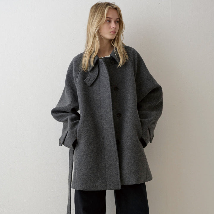 Damen gesteppter Wollmantel mit Kragen | Warmer Wollmix Mantel mit Knopfleiste, großzügiger Passform und Seitentaschen