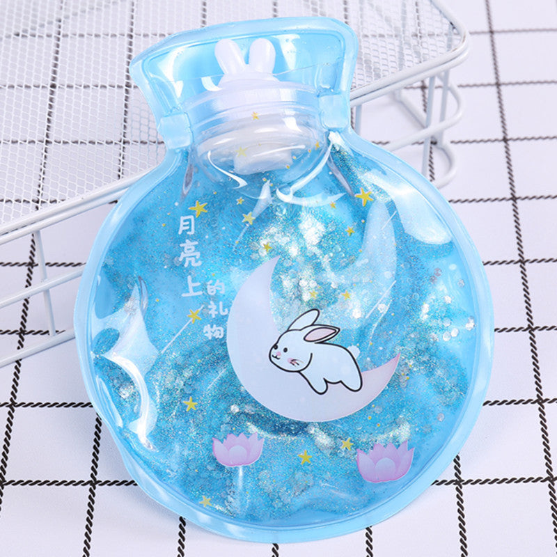 Kawaii Wärmflasche mit Stoffbezug | Weiche Wärmflasche mit niedlichem Motiv für Bauch, Rücken und kalte Füße | Für Zuhause und Reisen