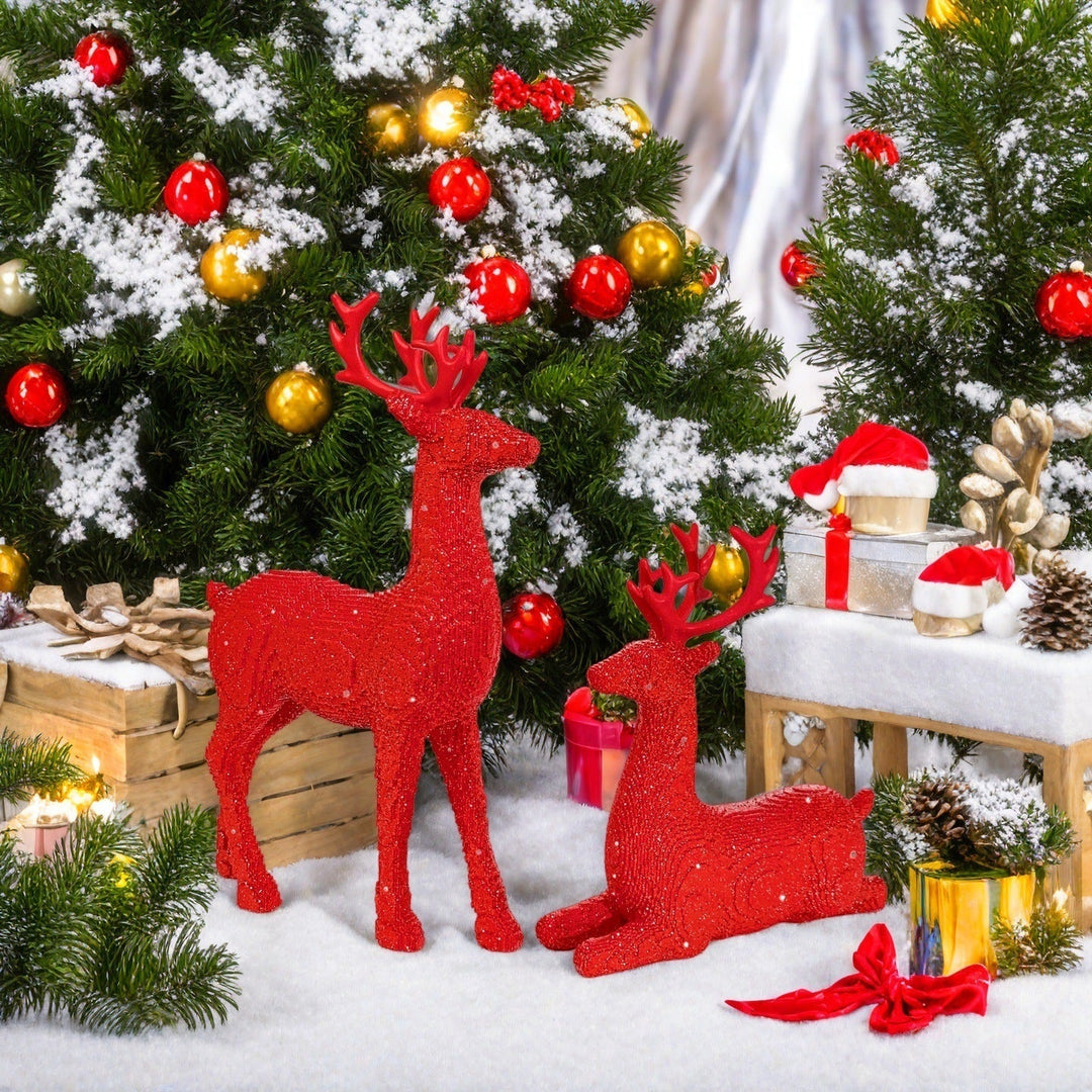 Weihnachtsdeko Rentier 2er Set in Silber | Glitzernde Rentierfiguren aus Harz mit 30 cm und 15,5 cm Höhe für festliche Tischdeko