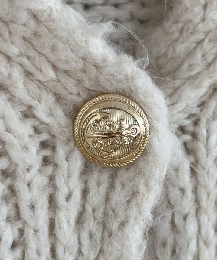 Damen Oversize Cardigan warm | Weiche Strickjacke mit Knöpfen, lockerer Passform und viel Bewegungsfreiheit für den Winter