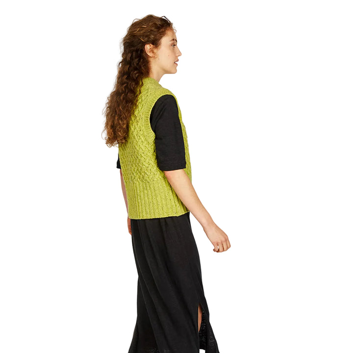 Damen Pullunder | Kurzer Strickpullunder mit Zopfmuster und weicher, körpernaher Passform