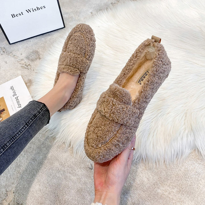 Ultraweiche Plüsch-Hausschuhe für Damen | Warme rutschfeste Kuschel-Pantoffeln | Komfortable Home Slipper für Winter &amp; Alltag