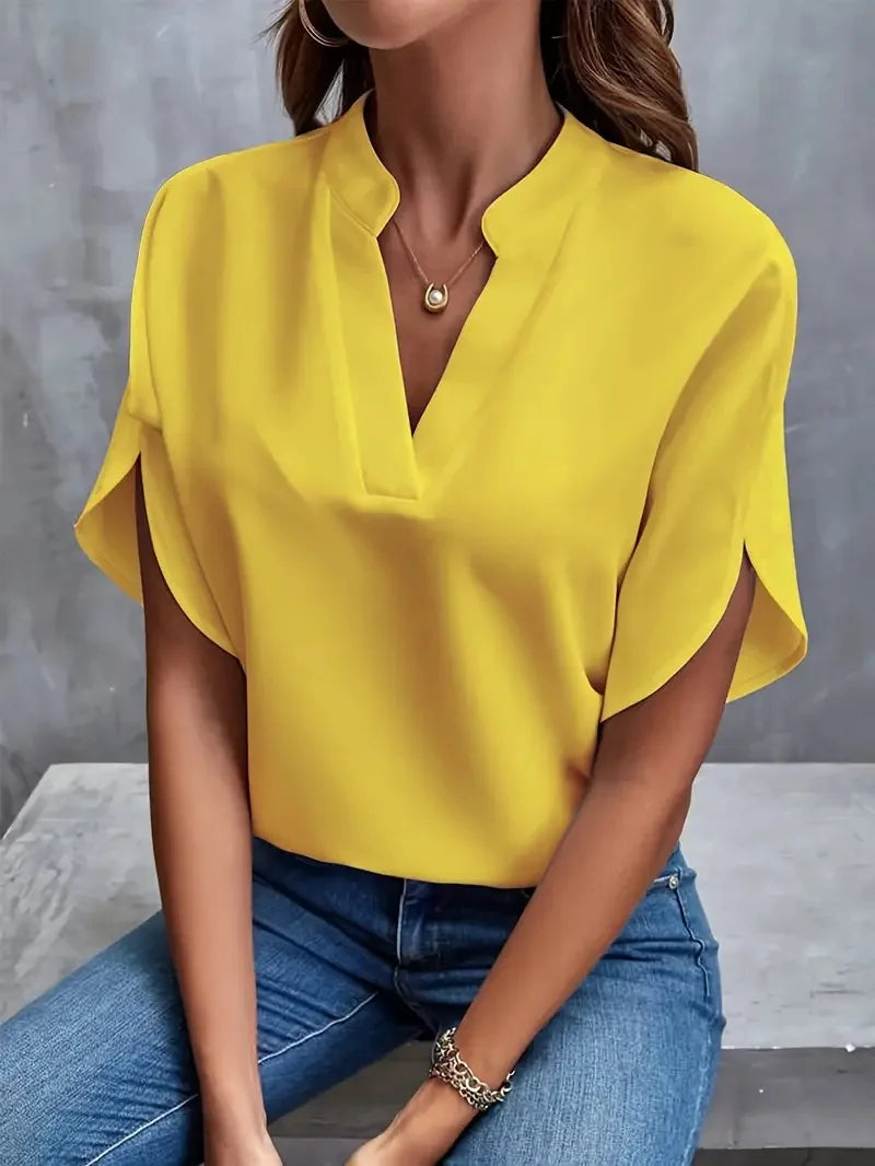 Isalie – Elegante V-Ausschnitt Bluse mit fließendem Stoff