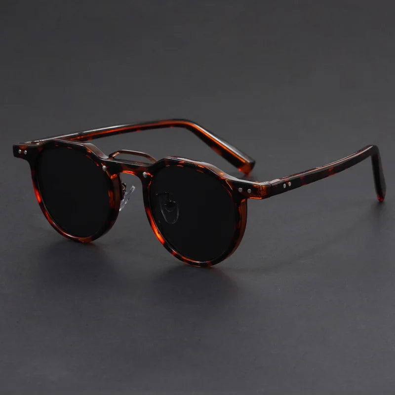 Retro Sonnenbrille mit markantem Rahmen | UV-Schutz für Alltag &amp; Urlaub | Leicht &amp; bequem, unisex | Vintage-Look für jedes Outfit