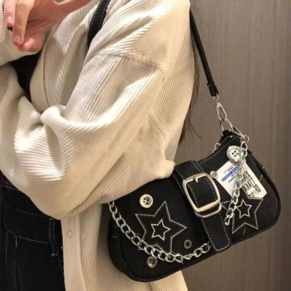 Damen Denim-Unterarmtasche mit Sternstickerei | Schwarze Schultertasche mit Kettenriemen | Streetstyle-Bag