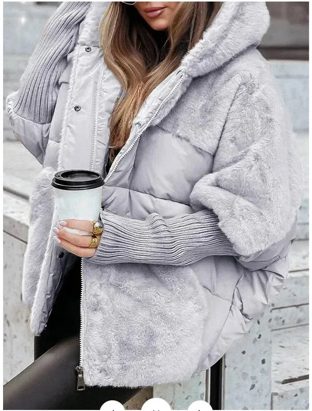 Damen Winterjacke mit Kapuze | Warme Oversize-Jacke mit weichem Pelzkragen, Bündchen und praktischen Taschen für kalte Tage