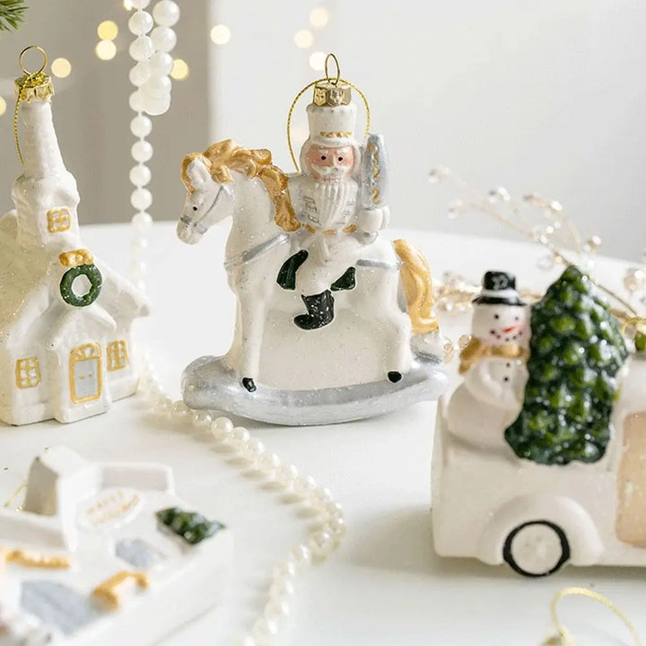 Weihnachtsanhänger | Christbaumschmuck mit verschiedenen Wintermotiven, Aufhängeschlaufe und dekorativen Details für festliche Weihnachtsdeko