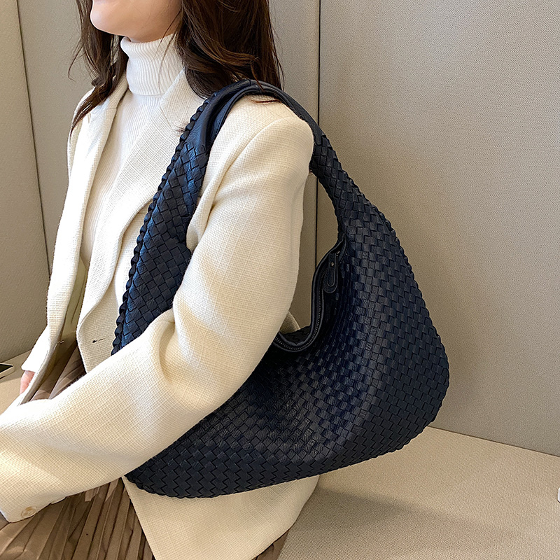 Damen Tragetasche | Geflochtene Handtasche aus veganem Leder mit großem Hauptfach