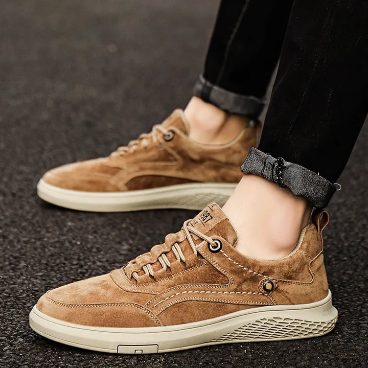 Damen Wildleder-Sneaker mit gepolsterter Innensohle | Bequeme Low-Top-Schuhe mit atmungsaktiven Einsätzen und robuster Gummisohle