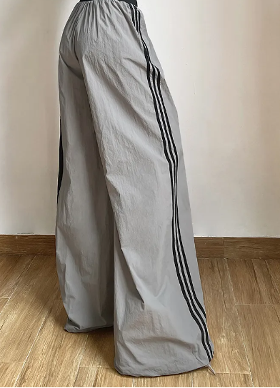 Damen Jogginghose | Oversized Hose mit weitem Bein für Alltag und Freizeit