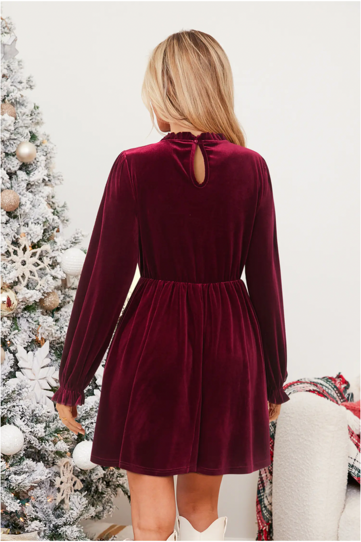 Damen Samtkleid | Elegantes langärmliges Abendkleid mit geraffter Taille und fließender Silhouette für festliche Anlässe